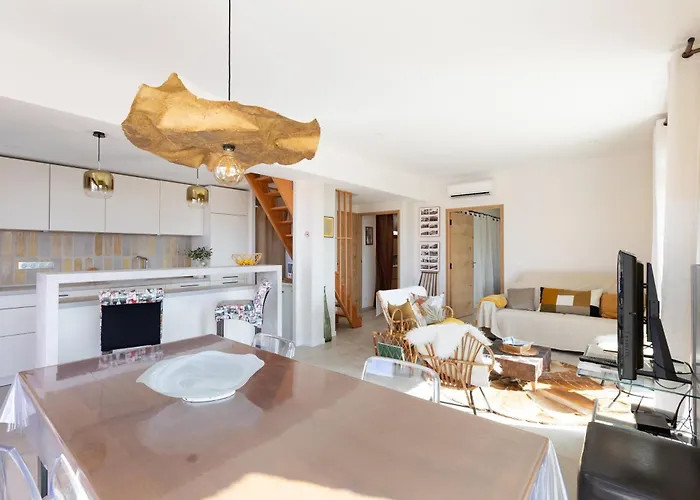 A Chiusella Villa Belgodere (Corsica)